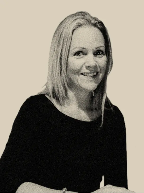 Francess Cassell - Marketing Francess Cassell, marketing specialist